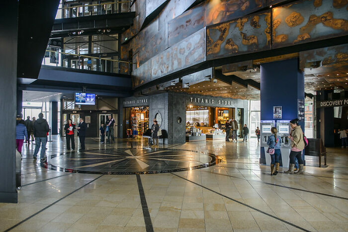 40 Of The Smallest Hills People Are Prepared To Die On, As Shared In This Online Group