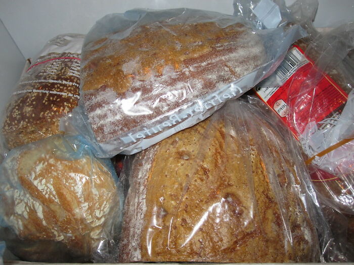 30 Ex-Employees Reveal The “Dark Secrets” About Their Former Jobs That Common People Aren’t Supposed To Know