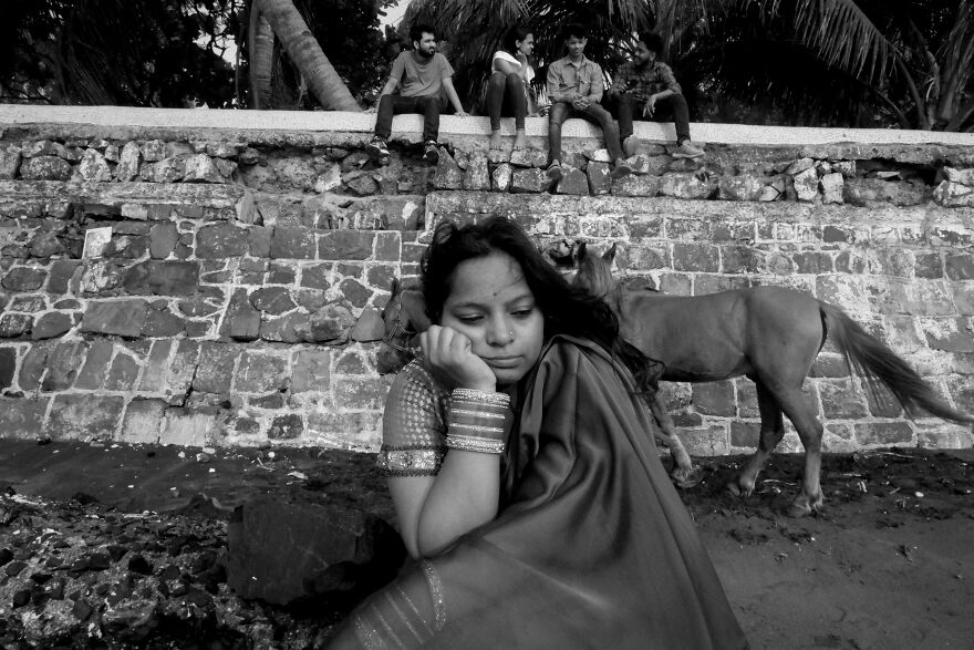 I Decided To Photograph My Newly Married Friend In A Documentary Style (14 Pics)