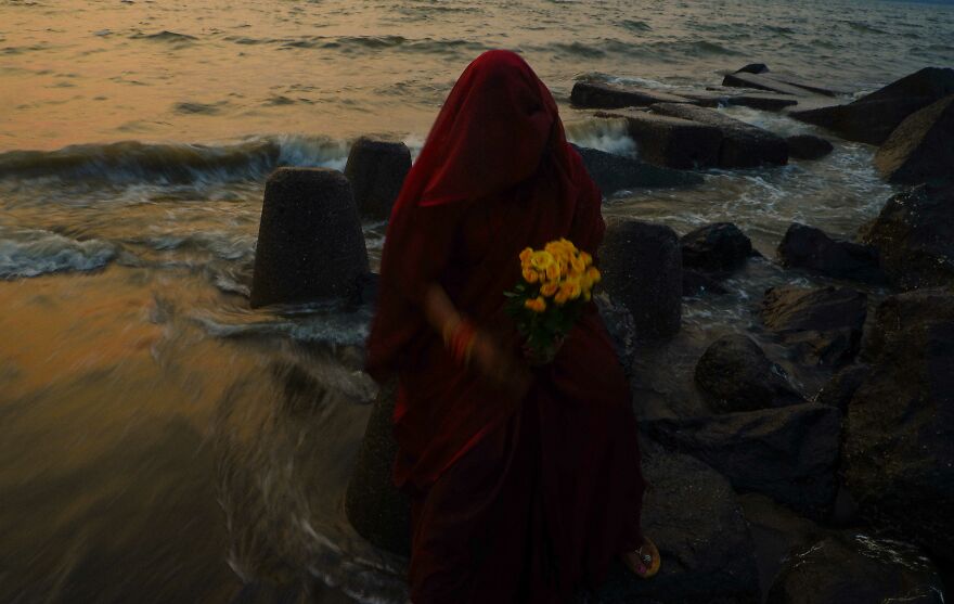 I Decided To Photograph My Newly Married Friend In A Documentary Style (14 Pics)