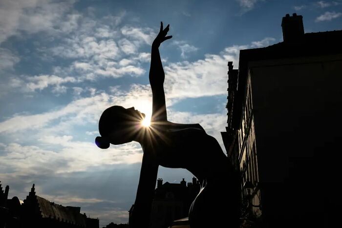 Belgian Photographer Captures Unusual Scenes Of Everyday Life