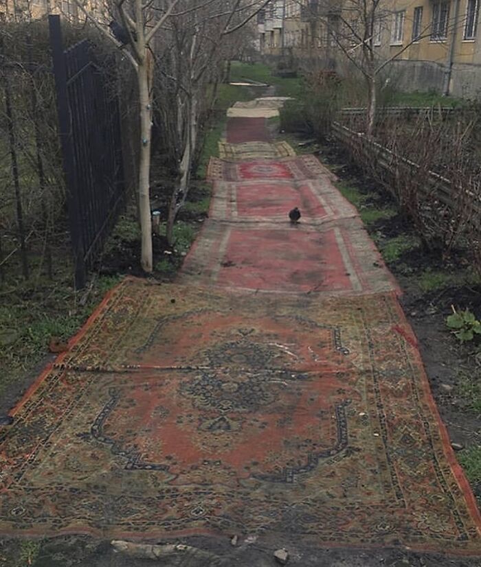 "Hardcore Is Not For Everybody": This Instagram Account Collects Decor Items That Capture The Essence Of Bad Taste (35 Pics)