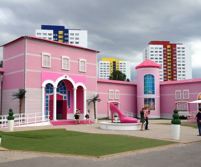 Barbie Museum In Berlin 2013