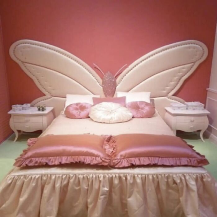 Tacky-Decor-Hardcore