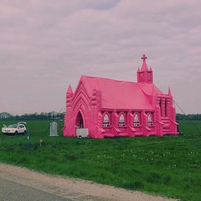 Tacky-Decor-Hardcore