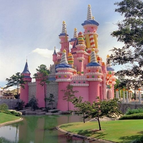 Tacky-Decor-Hardcore