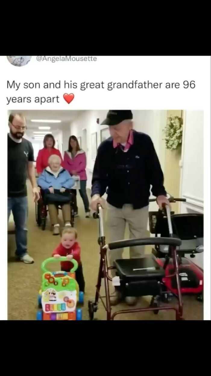 It’s A Race! (@anmousette)