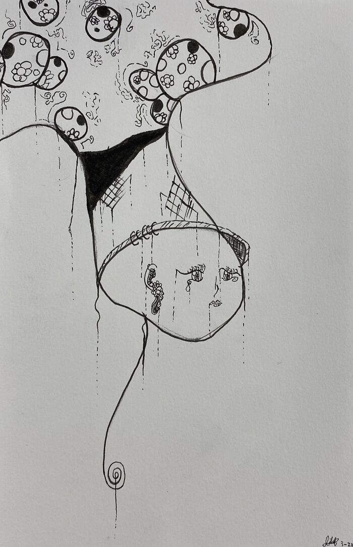 I Couldn’t Decide Which 1 To Post😅😅