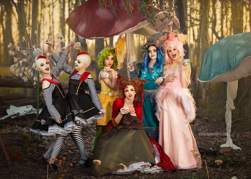 Alice's Forgotten: I Created A Photoshoot Of Alice In Wonderland Characters Who Aren't The Main Characters