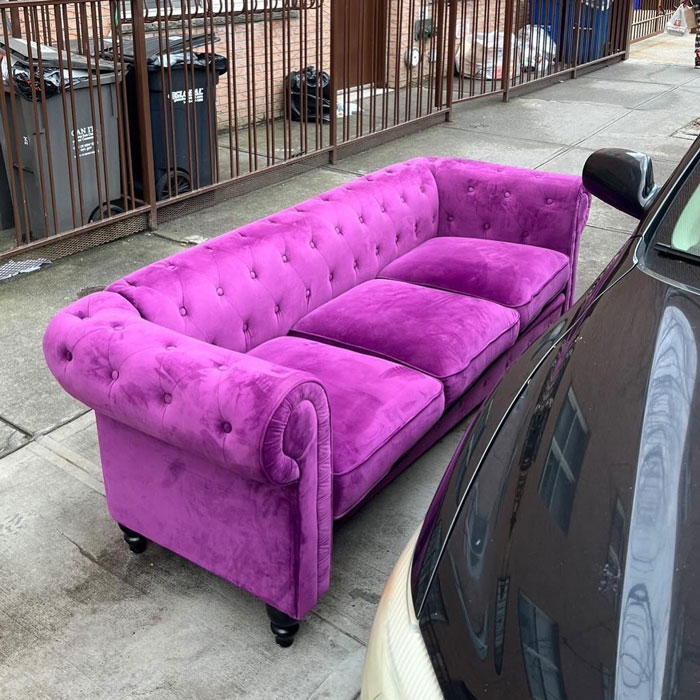 Holy Sh*t!!! On Dekalb Between Central Ave And Wilson Ave In Bushwick