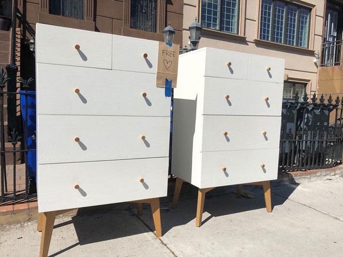 Two Of A Kind! Bedstuy. Vernon Ave Btw Marcy And Tompkins