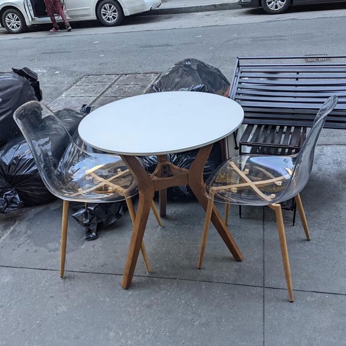 Sidewalk Dining For Two. Fulton Btwn Nassau And Dutch