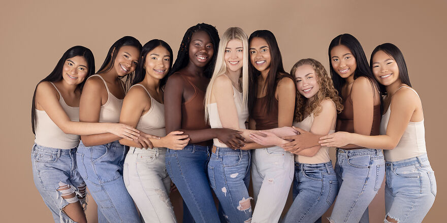 I Wanted To Show All The Shades Of Beauty And Photographed 10 Different Girls With Varying Skin Tones All Together