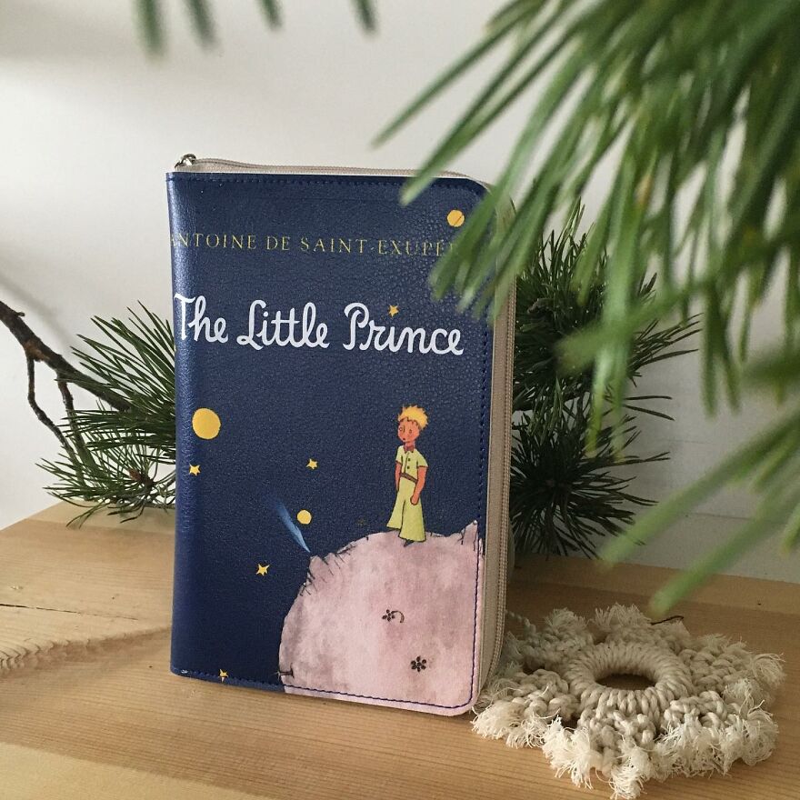 Someone Is Making Pop Culture Bags And It Might Amuse You