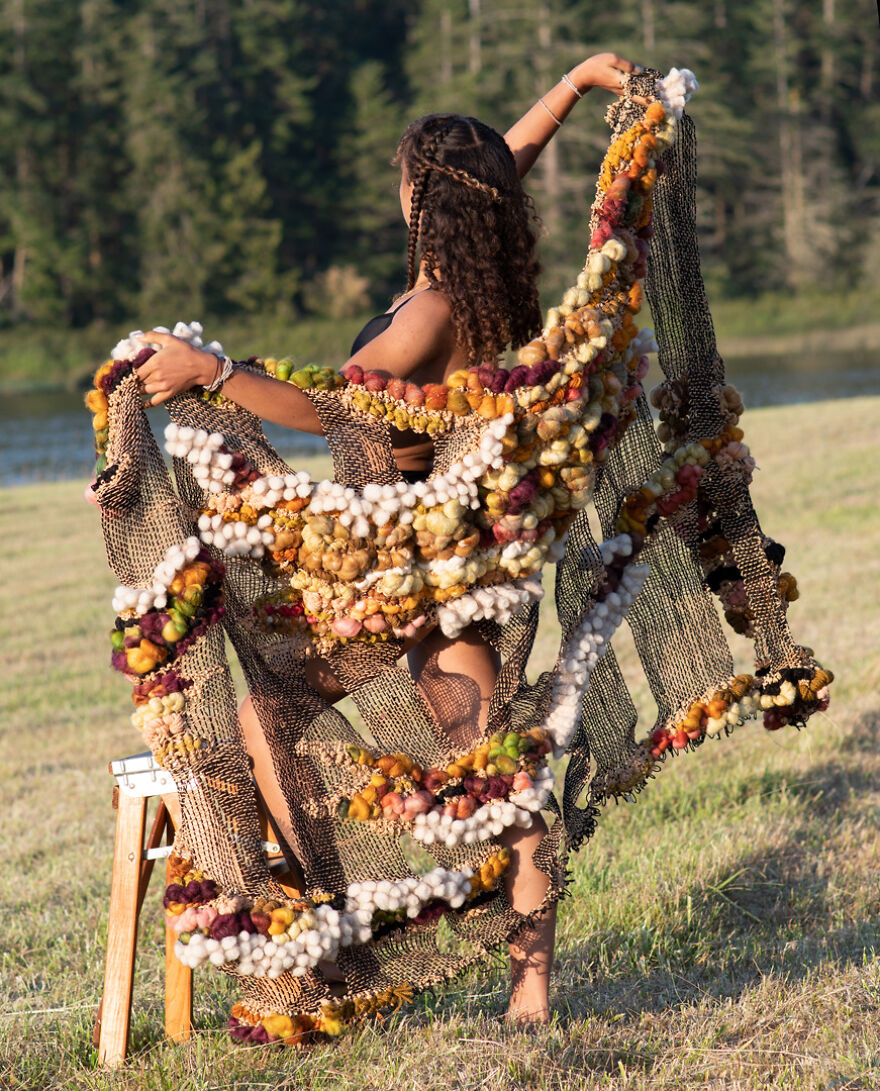 I Weave Wall Tapestries Made From Natural Fibers And Dyes I Weave Wall Tapestries Made From Natural Fibers And Dyes