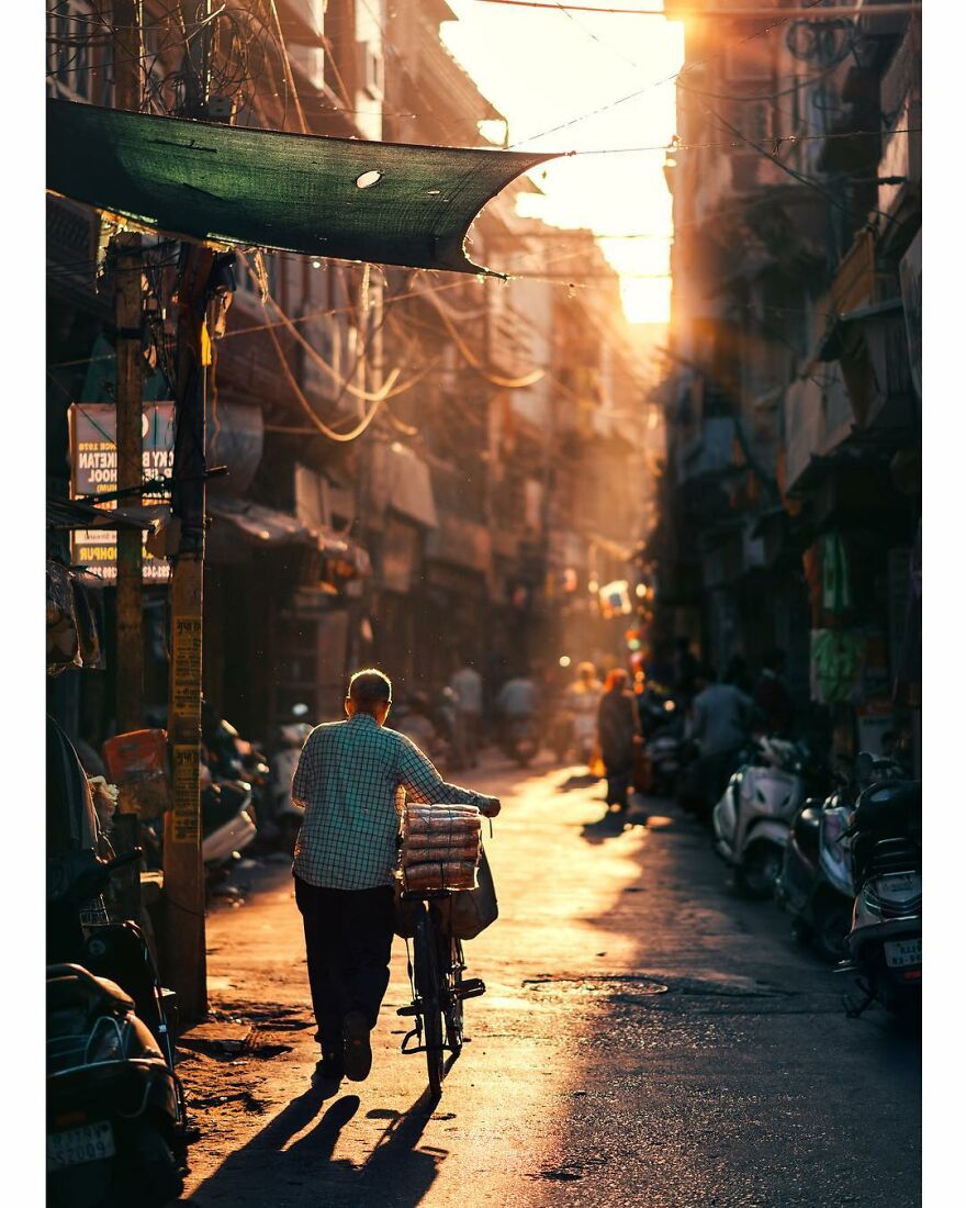 I Explore And Capture The Quiet Side Of City Life In The Narrow Streets Of South Asia