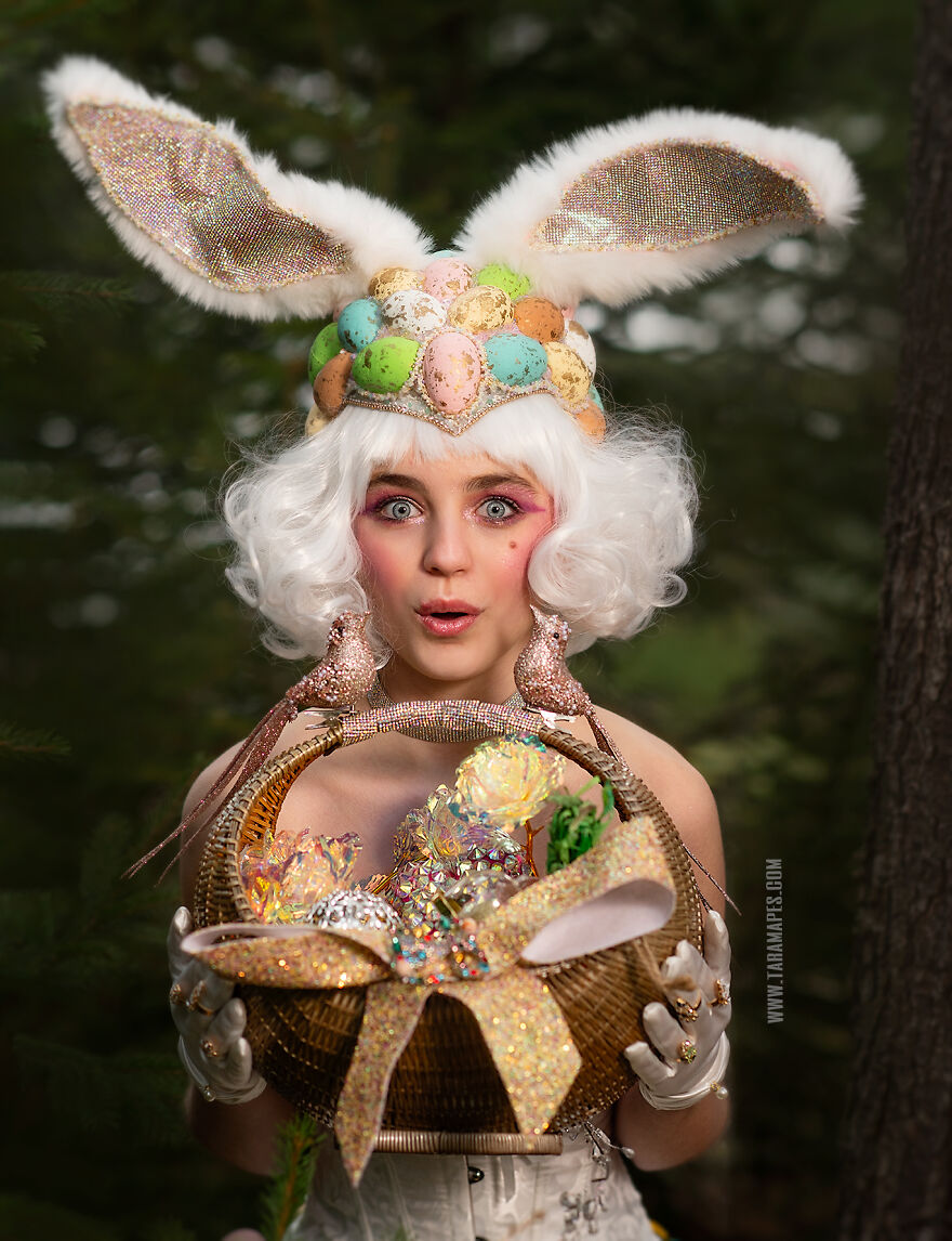 "Meet The Haute Hare": I Created A Themed Photoshoot For A Couture Easter Bunny (15 Pics)