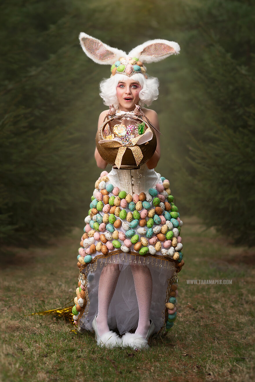 "Meet The Haute Hare": I Created A Themed Photoshoot For A Couture Easter Bunny (15 Pics)