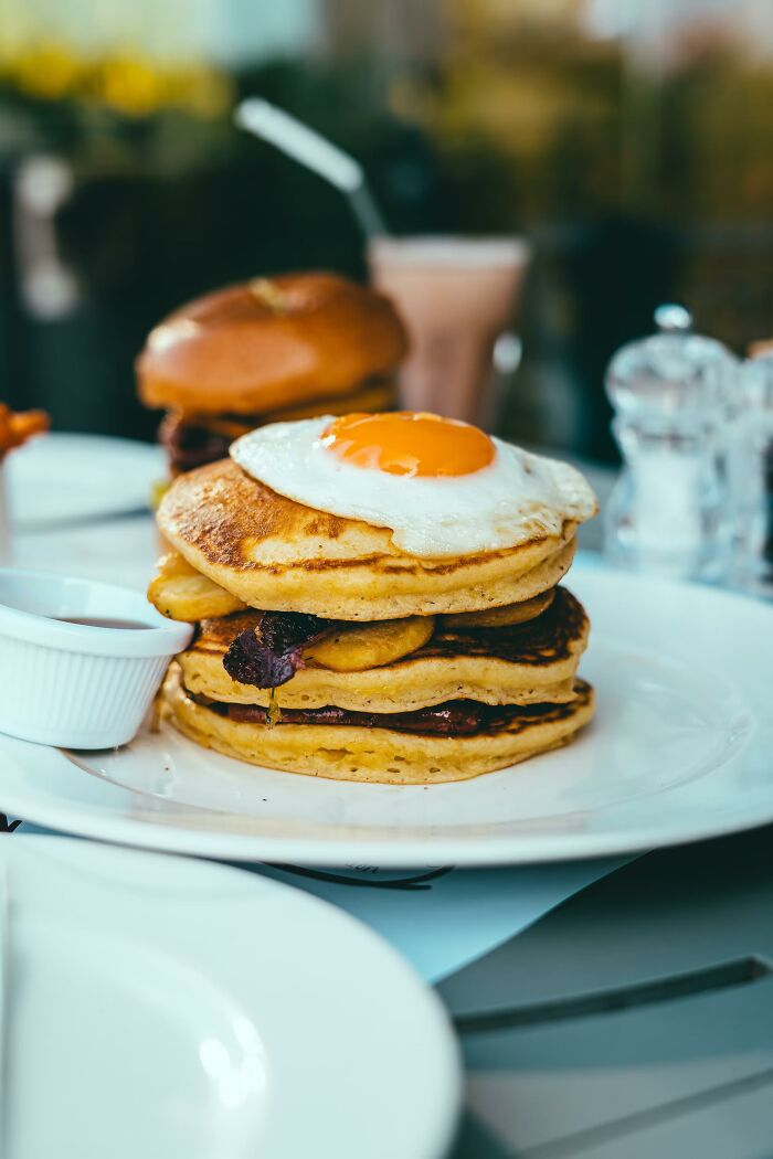 Someone Asks "What’s The Weirdest Reason You’ve Had Someone Send Food Back?", People Share 30 Infuriating Stories