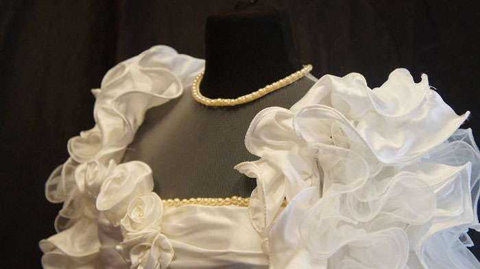 Bride With A Distinct Fashion Style Chooses A Dress Her MIL Doesn't Like, MIL Buys A Dress Herself And Her Son Is Furious Bride With A Distinct Fashion Style Chooses A Dress Her MIL Doesn't Like, MIL Buys A Dress Herself And Her Son Is Furious