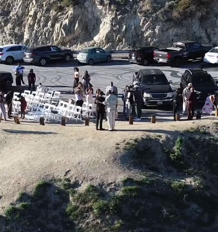 Frugal Bride Shares How She Only Spent $500 For The Whole Wedding With 40 Guests And People Are Applauding Her Ingeniosity