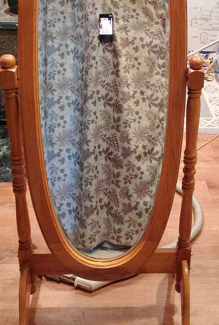The Invisible Woman Is Selling Her Vintage Mirror