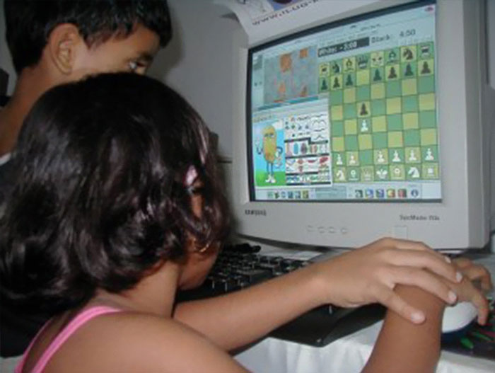 30 '90s Predictions About The Future We Can Laugh At Since None Of Them Were Correct