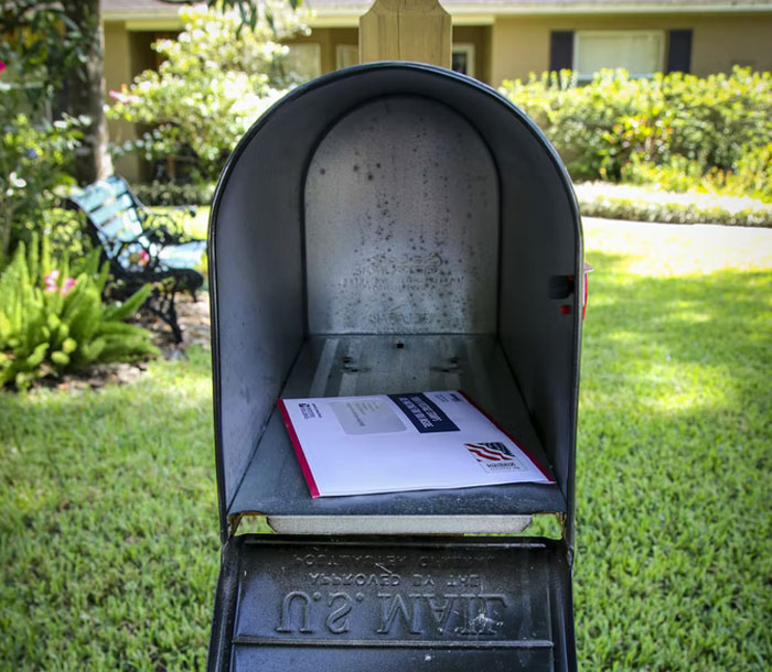 20 Encuentros exasperantes que tuvo la gente con las asociaciones de propietarios (nuevas imágenes)