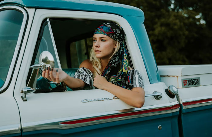 20 Encuentros exasperantes que tuvo la gente con las asociaciones de propietarios (nuevas imágenes)