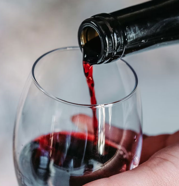 35 Men Share Things They Didn't Know They Were Doing Wrong Until They Started Living With A Woman