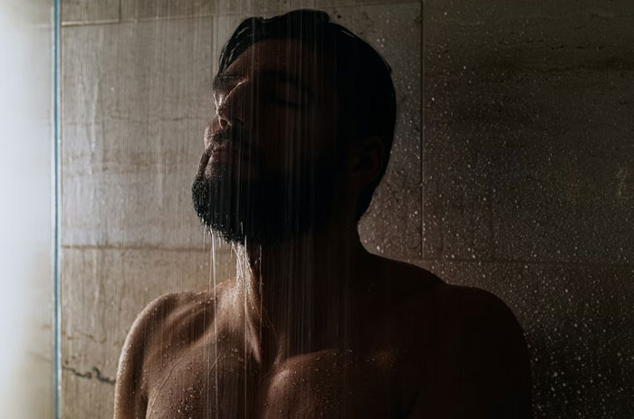 35 Men Share Things They Didn't Know They Were Doing Wrong Until They Started Living With A Woman