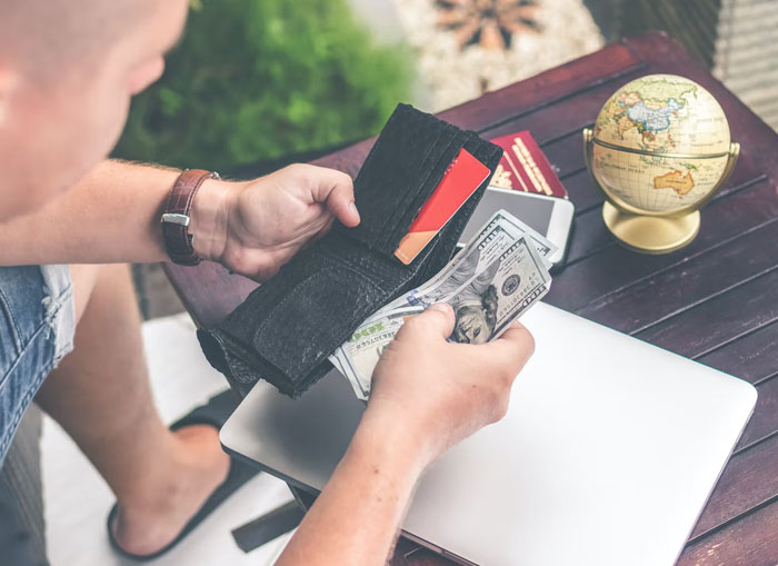 25 Personas delirantes que viven en su propio mundo