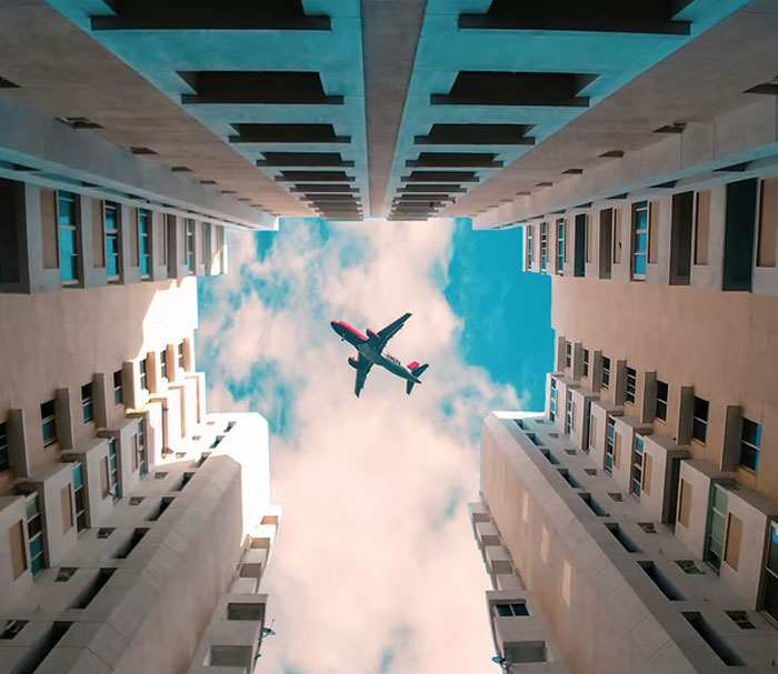 25 Personas delirantes que viven en su propio mundo