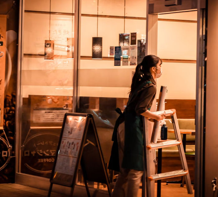 25 Personas delirantes que viven en su propio mundo