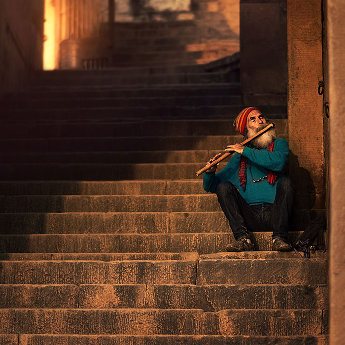 My 30 Photos Capture The Quiet Side Of City Life In The Narrow Streets Of South Asia