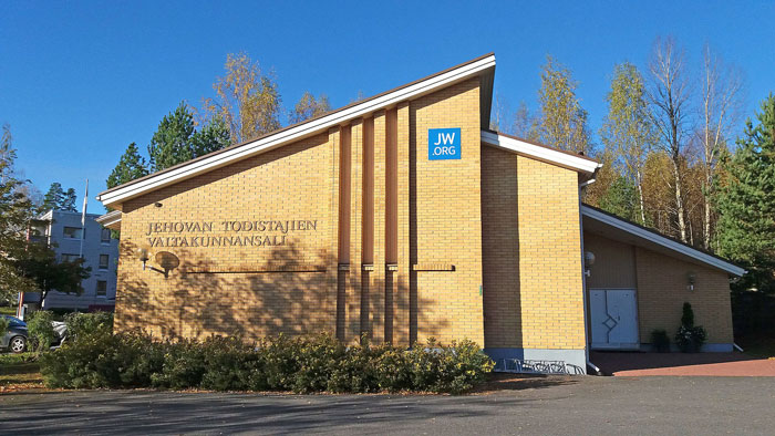 25 Personas que escaparon de las sectas comparten cómo llegaron a su límite