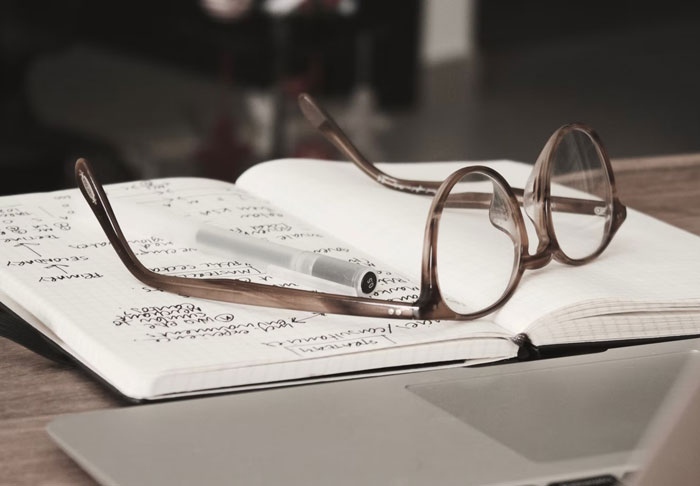 45 People Who Escaped From Cults Are Sharing What Their Breaking Points Were