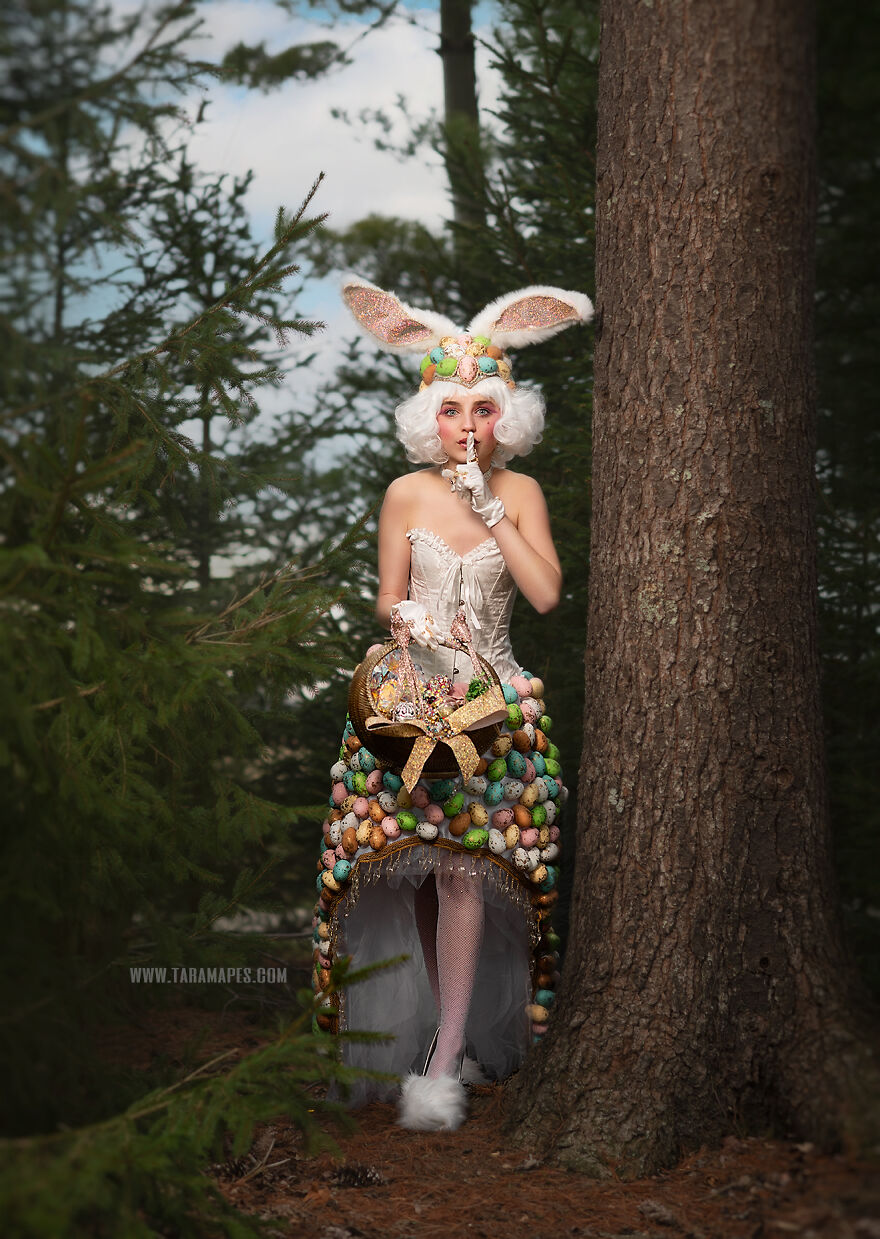 "Meet The Haute Hare": I Created A Themed Photoshoot For A Couture Easter Bunny (15 Pics)