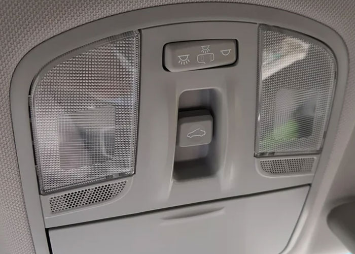 30 People Share Things That Feel Illegal Even Though They're Perfectly Fine