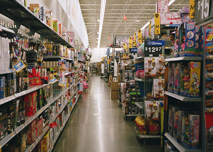 Woman Lost And Confused After She Got Fired For Having A Miscarriage Woman Lost And Confused After She Got Fired For Having A Miscarriage