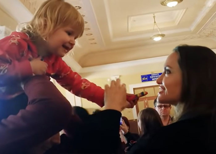 Angelina Jolie Comes To Ukraine To Show Support But Her Visit Is Cut Short As Air-Raid Sirens Go Off Angelina Jolie Comes To Ukraine To Show Support But Her Visit Is Cut Short As Air-Raid Sirens Go Off