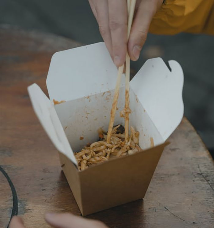 Person's Lunch Keeps Getting Stolen At Work Until Boss' Daughter Goes Into Anaphylactic Shock, They Are Then Accused Of 'Poisoning' Their Own Food