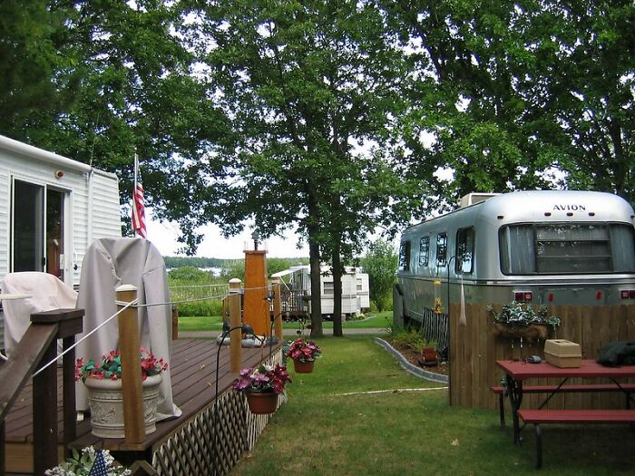 30 Times People Had Unexplainable Spine-Chilling Experiences, Shared In This Online Group