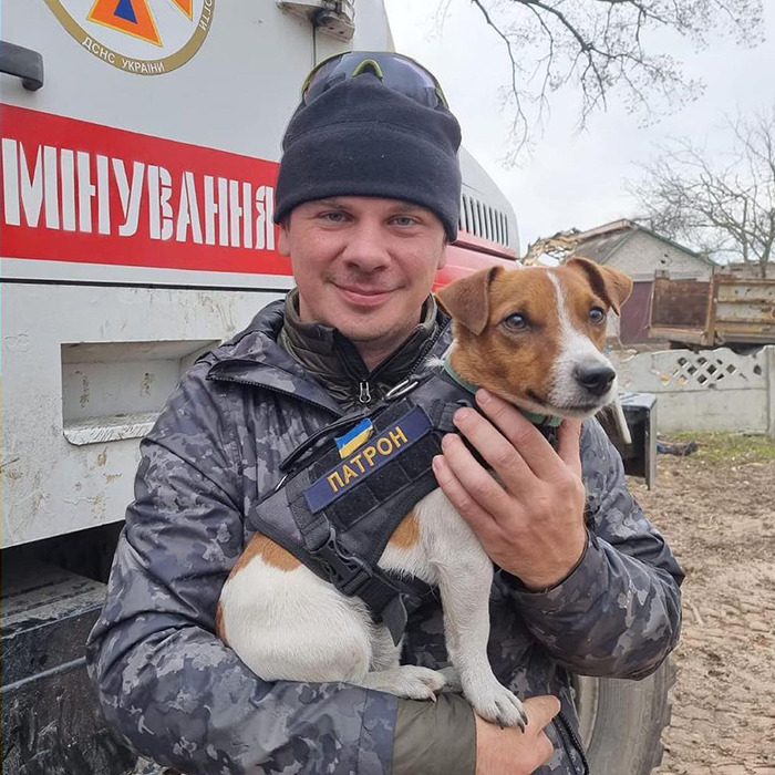 Hero Pup Patron Awarded Medal By Ukrainian President Zelensky For Sniffing Out Over 250 Bombs And Munitions Hero Pup Patron Awarded Medal By Ukrainian President Zelensky For Sniffing Out Over 250 Bombs And Munitions