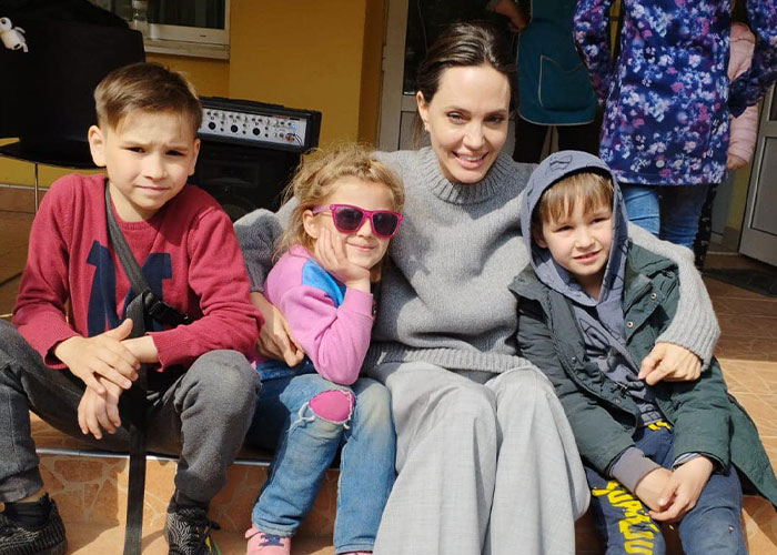 Angelina Jolie Comes To Ukraine To Show Support But Her Visit Is Cut Short As Air-Raid Sirens Go Off Angelina Jolie Comes To Ukraine To Show Support But Her Visit Is Cut Short As Air-Raid Sirens Go Off