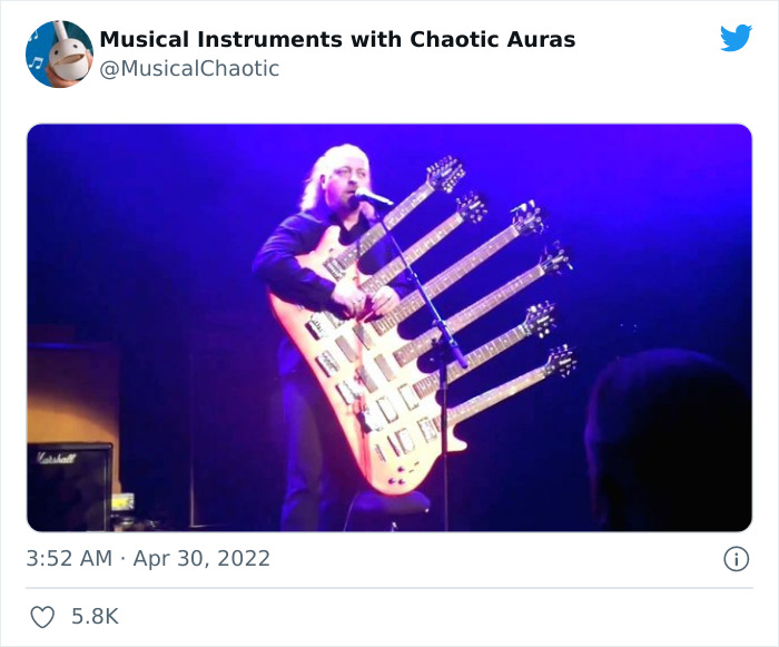30 Funny And Bizarre Pics From The "Musical Instruments With Chaotic Auras" Twitter Page