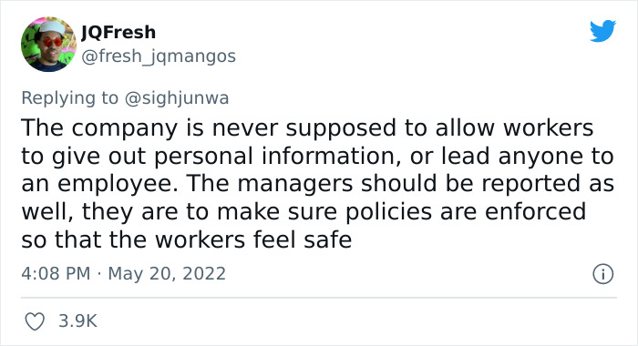 Woman Is Shocked That Her Lyft Driver From 3 Weeks Ago Came To Her Workplace, Warns Others