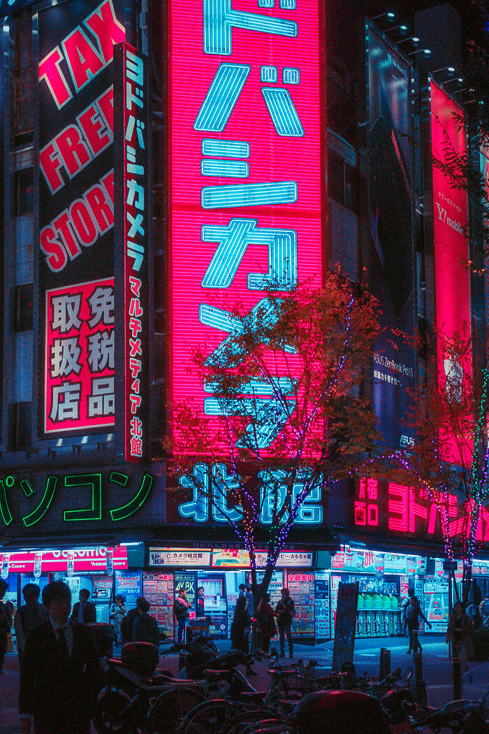 I Explored The Night Alleys Of Tokyo Under Neon Lights, And Here Are 30 Images That I Took
