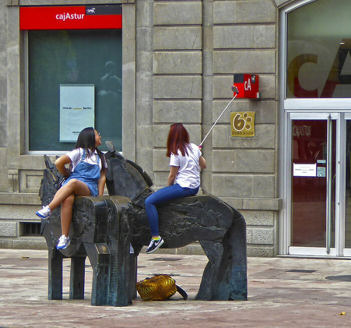 Here Are 30 Silly Yet Valid Reasons For Refusing To Date Someone As Shared In This Online Group