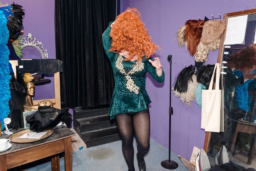 You Would Love To Have This British Photographer At Your Wedding For His Honest Photos (63 New Pics)